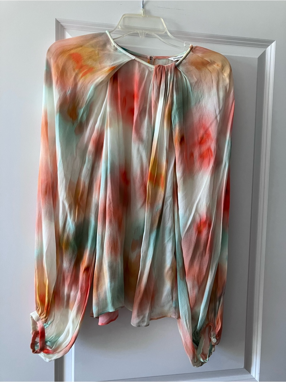Banana Republic Watercolor Tie-Neck Blouse in Coral, Aqua & Mustard size M